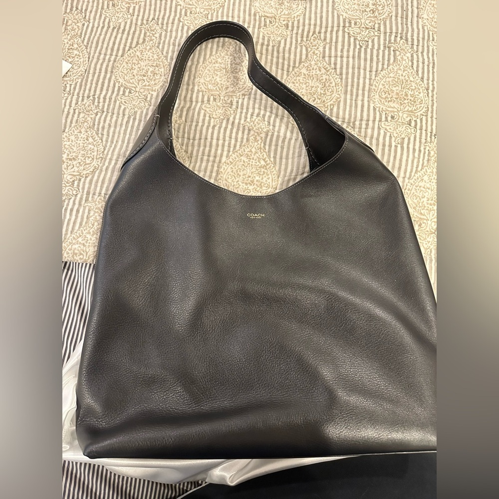 Coach Brooklyn 39- excellent condition
